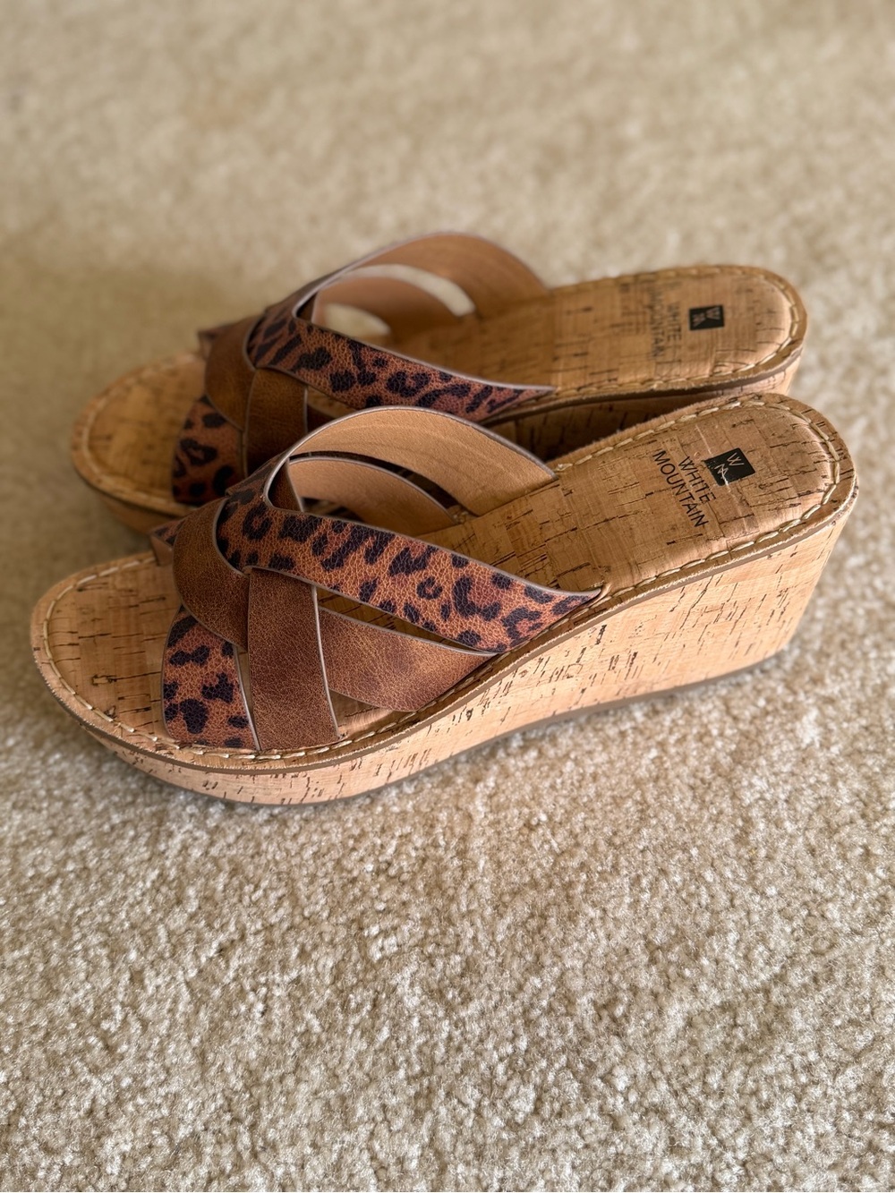 White Mountain Women’s Samwell Wedge Sandals Leopard Print Strap Size US 9.5